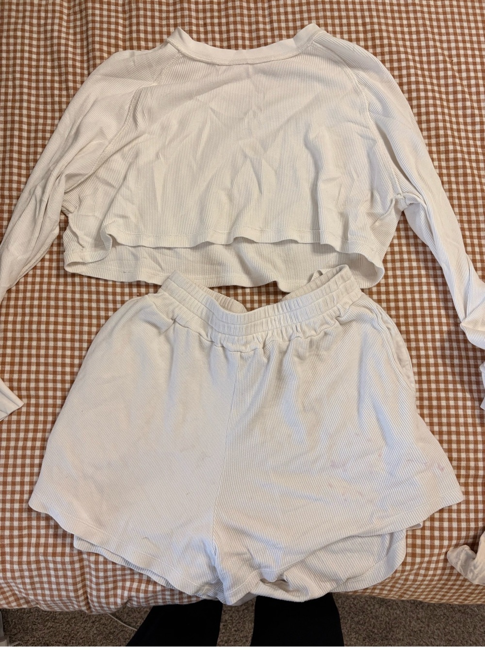 Women's White Ribbed Lounge Set - Crop Top & Shorts